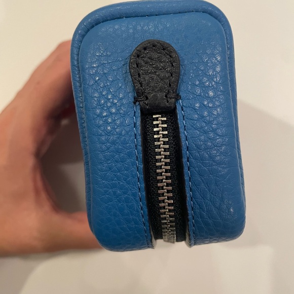 Coach X Peanuts Mini Boxy Cosmetic Case With Snoopy And Friends 6447 - Picture 4 of 13